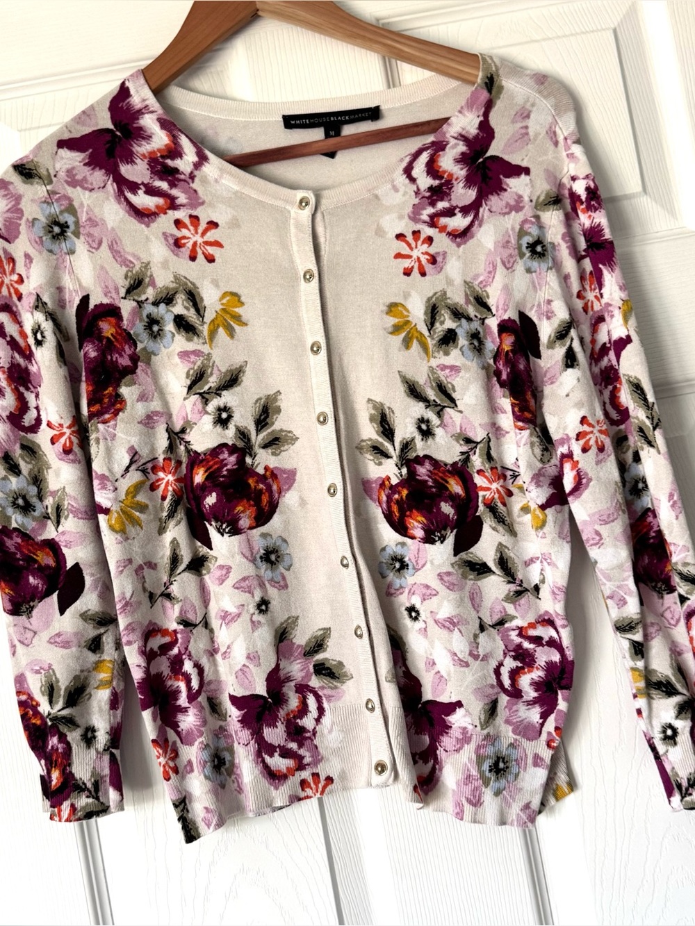 White House Black Market floral 3/4 sleeve cardigan medium snap closure pink